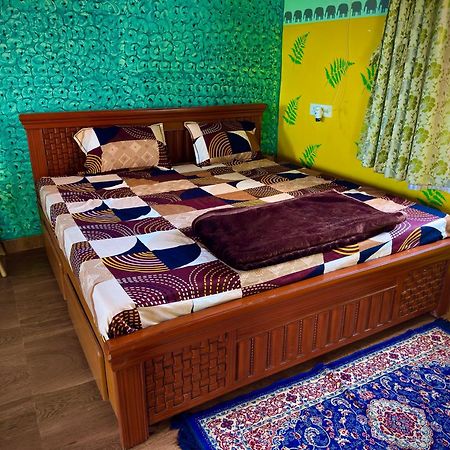 Mangohut Farmhouse Pool Villa Hajdarabad Zewnętrze zdjęcie